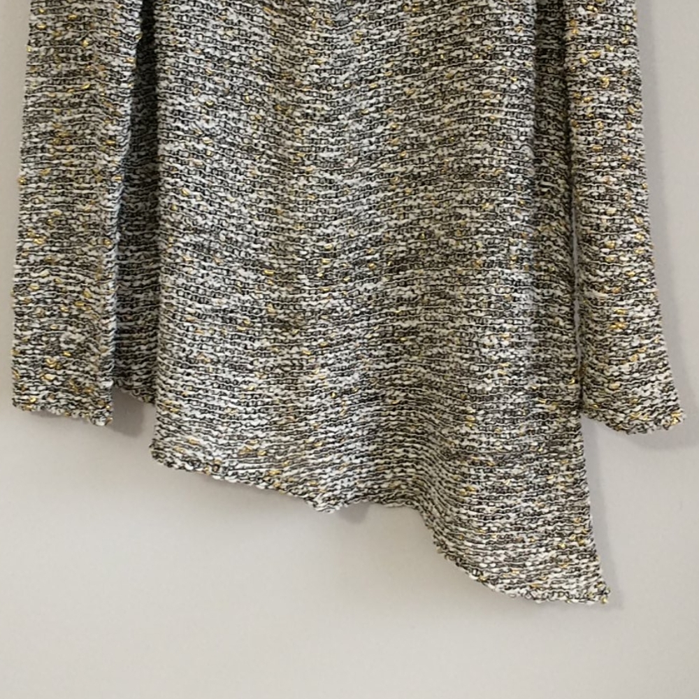 Women's Sweaters - Picture 4 of 8